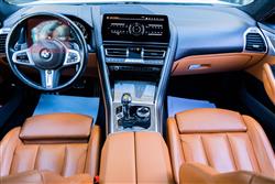 بي ام دبليو 8 الفئة